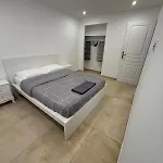 Spacious 3-bedroom, Parking, Secure Residence, *