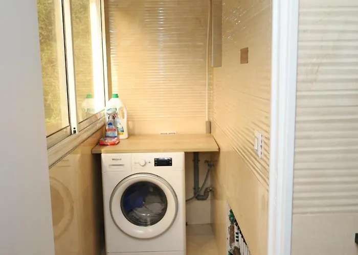 شقة Spacious 3-bedroom, Parking, Secure Residence, *