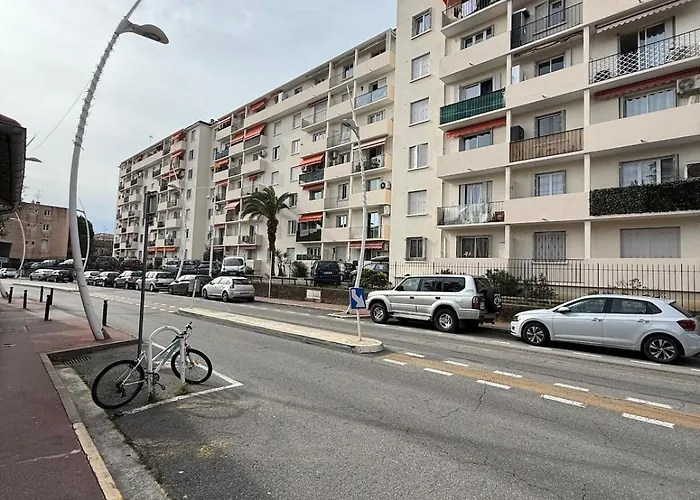 Spacious 3-bedroom, Parking, Secure Residence,